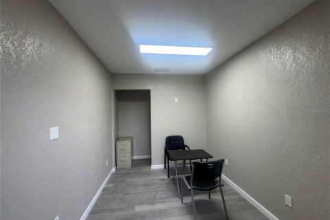 Immobilier commercial à vendre à Longwood, Floride: 659.61 m2 № 2412587 - photo 8
