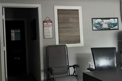Immobilier commercial à vendre à Longwood, Floride: 659.61 m2 № 2412587 - photo 7