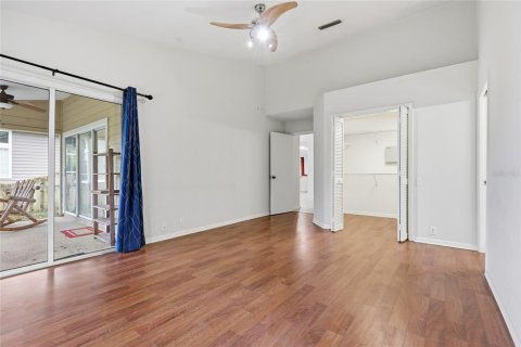 House in Gainesville, Florida 3 bedrooms, 154.78 sq.m. № 2101926 - photo 12