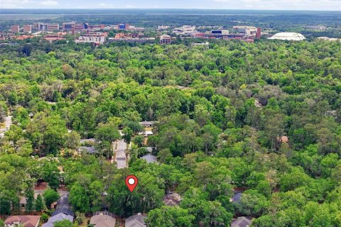 House in Gainesville, Florida 3 bedrooms, 154.78 sq.m. № 2101926 - photo 2
