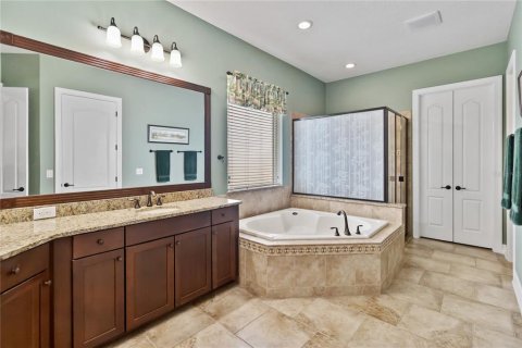 House in Belle Isle, Florida 4 bedrooms, 349.13 sq.m. № 2136358 - photo 20