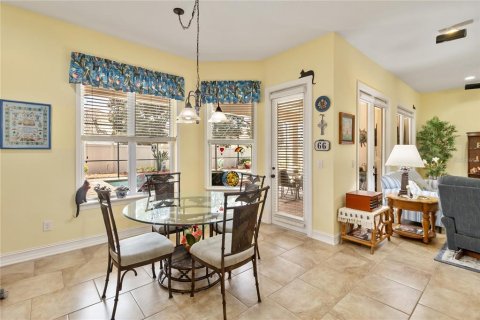 House in Belle Isle, Florida 4 bedrooms, 349.13 sq.m. № 2136358 - photo 14