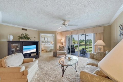 Condo in Venice, Florida, 2 bedrooms  № 2195312 - photo 18