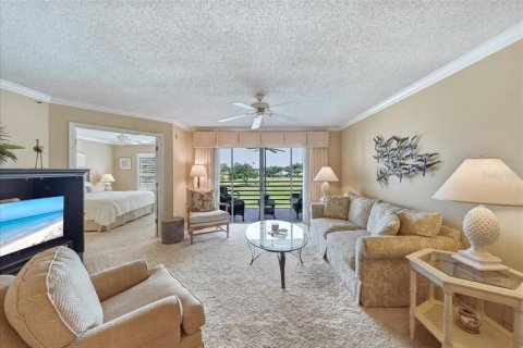 Condo in Venice, Florida, 2 bedrooms  № 2195312 - photo 15