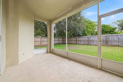 Villa ou maison à louer à Brandon, Floride: 3 chambres, 163.14 m2 № 2403396 - photo 15