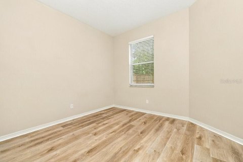 Villa ou maison à louer à Brandon, Floride: 3 chambres, 163.14 m2 № 2403396 - photo 14