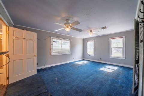 House in Orlando, Florida 7 bedrooms, 329.52 sq.m. № 2302375 - photo 19