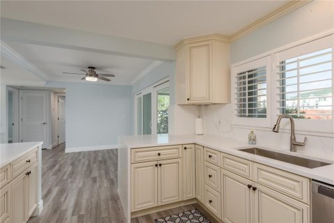 Copropriété à vendre à Clearwater, Floride: 2 chambres, 123.1 m2 № 2396528 - photo 9