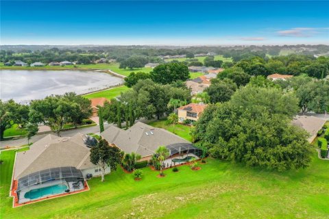 House in Clermont, Florida 4 bedrooms, 226.87 sq.m. № 2362655 - photo 26