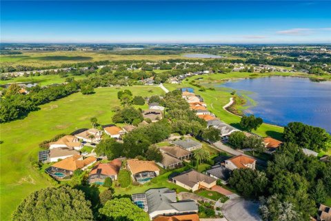 House in Clermont, Florida 4 bedrooms, 226.87 sq.m. № 2362655 - photo 30