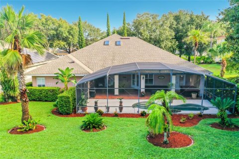 House in Clermont, Florida 4 bedrooms, 226.87 sq.m. № 2362655 - photo 23