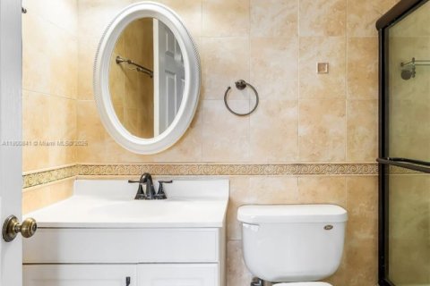 Condo in North Miami Beach, Florida, 1 bedroom  № 1682730 - photo 22