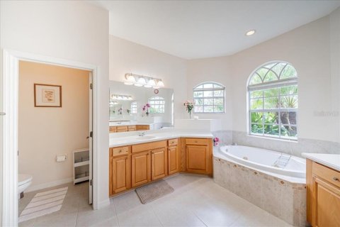 Villa ou maison à vendre à North Port, Floride: 4 chambres, 251.86 m2 № 2408430 - photo 21