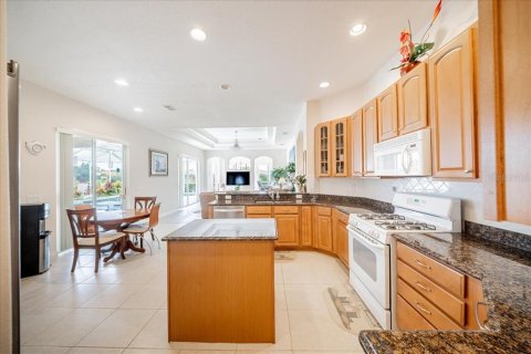 Villa ou maison à vendre à North Port, Floride: 4 chambres, 251.86 m2 № 2408430 - photo 30