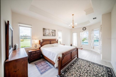 Villa ou maison à vendre à North Port, Floride: 4 chambres, 251.86 m2 № 2408430 - photo 18