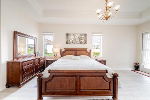Villa ou maison à vendre à North Port, Floride: 4 chambres, 251.86 m2 № 2408430 - photo 17