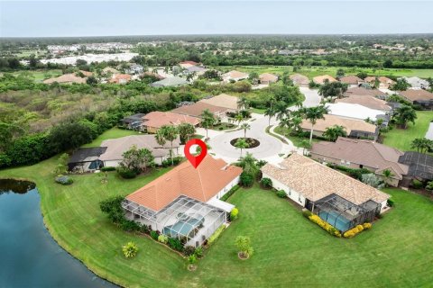 Villa ou maison à vendre à North Port, Floride: 4 chambres, 251.86 m2 № 2408430 - photo 5