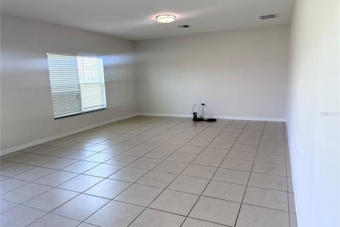 Casa en alquiler en Kissimmee, Florida, 5 dormitorios, 266.44 m2 № 1902363 - foto 4
