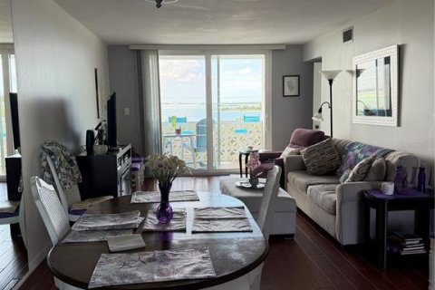 Copropriété à louer à Dunedin, Floride: 2 chambres, 90.58 m2 № 2098212 - photo 7