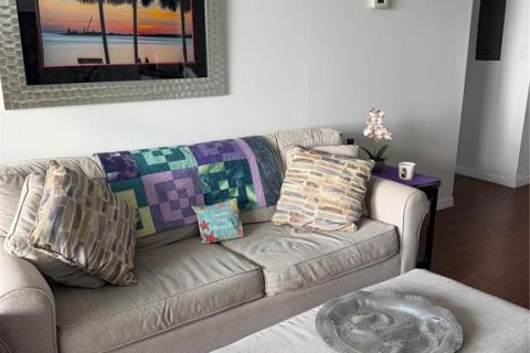 Copropriété à louer à Dunedin, Floride: 2 chambres, 90.58 m2 № 2098212 - photo 6