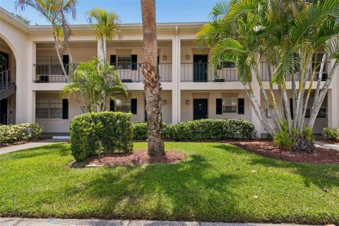 Condo in Tampa, Florida, 2 bedrooms № 2097042