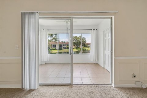 Condo in Tampa, Florida, 2 bedrooms № 2097042 - photo 13