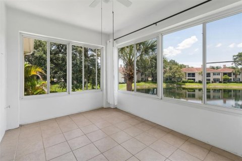 Condo in Tampa, Florida, 2 bedrooms № 2097042 - photo 16