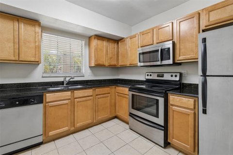 Condo in Tampa, Florida, 2 bedrooms № 2097042 - photo 5