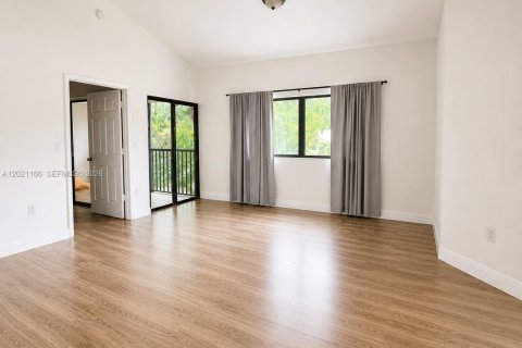 Condominio en alquiler en Fort Lauderdale, Florida, 2 dormitorios, 79.71 m2 № 2180598 - foto 6