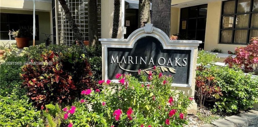 Condominio en Fort Lauderdale, Florida, 2 dormitorios № 2180598