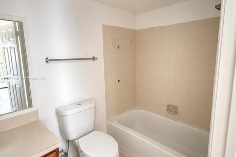 Condominio en alquiler en Fort Lauderdale, Florida, 2 dormitorios, 79.71 m2 № 2180598 - foto 10