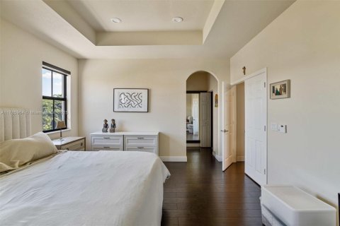 Villa ou maison à vendre à Doral, Floride: 5 chambres, 286.51 m2 № 2034510 - photo 13