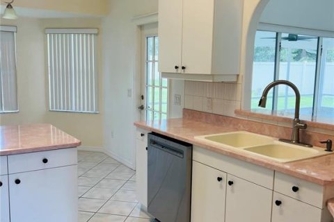 Casa en alquiler en Palm Coast, Florida, 3 dormitorios, 132.01 m2 № 1909502 - foto 6