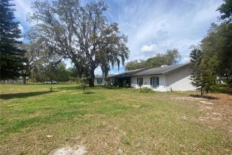House in Kissimmee, Florida 5 bedrooms, 339.28 sq.m. № 1757188 - photo 1