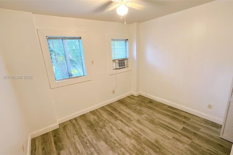 Condominio en venta en Miami Beach, Florida, 1 dormitorio, 40.88 m2 № 2003636 - foto 6