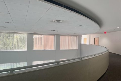 Propiedad comercial en alquiler en Celebration, Florida, 3304.91 m2 № 2233972 - foto 15