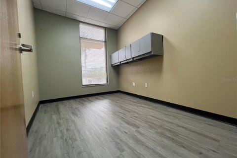 Propiedad comercial en alquiler en Celebration, Florida, 3304.91 m2 № 2233972 - foto 2