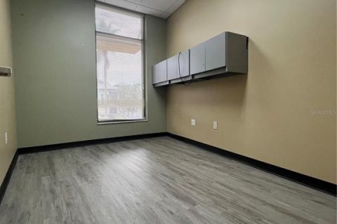 Propiedad comercial en alquiler en Celebration, Florida, 3304.91 m2 № 2233972 - foto 3