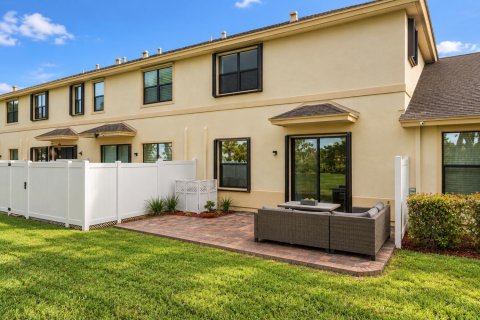 Touwnhouse à vendre à Vero Beach, Floride: 3 chambres, 152.45 m2 № 2414649 - photo 2