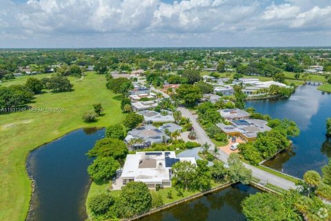 Villa ou maison à vendre à Tamarac, Floride: 3 chambres, 219.81 m2 № 2172644 - photo 8