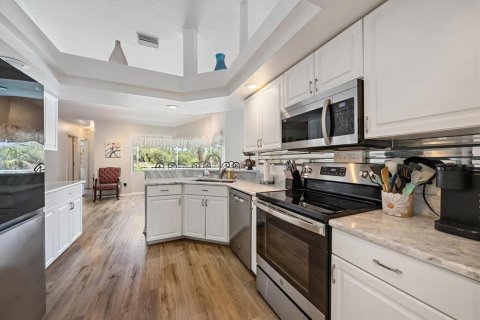 House in North Port, Florida 3 bedrooms, 183.85 sq.m. № 2098163 - photo 3