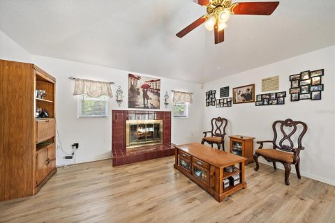 House in North Port, Florida 3 bedrooms, 183.85 sq.m. № 2098163 - photo 16
