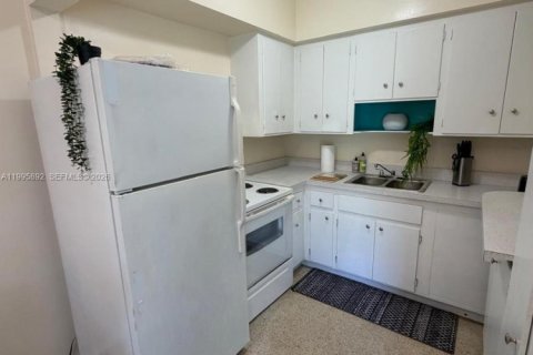 Apartment in Fort Lauderdale, Florida 1 bedroom № 2064449 - photo 5