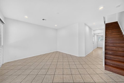 Touwnhouse à vendre à Deerfield Beach, Floride: 3 chambres, 200.11 m2 № 2246626 - photo 7