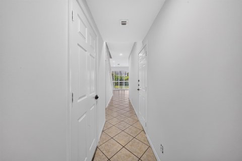 Touwnhouse à vendre à Deerfield Beach, Floride: 3 chambres, 200.11 m2 № 2246626 - photo 9