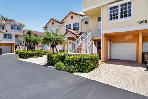 Touwnhouse à vendre à Deerfield Beach, Floride: 3 chambres, 200.11 m2 № 2246626 - photo 3