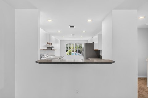 Touwnhouse à vendre à Deerfield Beach, Floride: 3 chambres, 200.11 m2 № 2246626 - photo 20