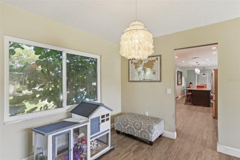 Casa en venta en Brandon, Florida, 5 dormitorios, 264.49 m2 № 1898491 - foto 26