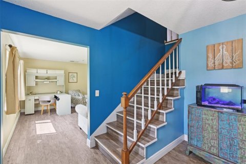 Casa en venta en Brandon, Florida, 5 dormitorios, 264.49 m2 № 1898491 - foto 30