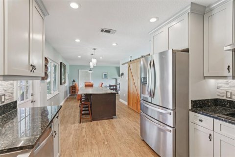 Casa en venta en Brandon, Florida, 5 dormitorios, 264.49 m2 № 1898491 - foto 17